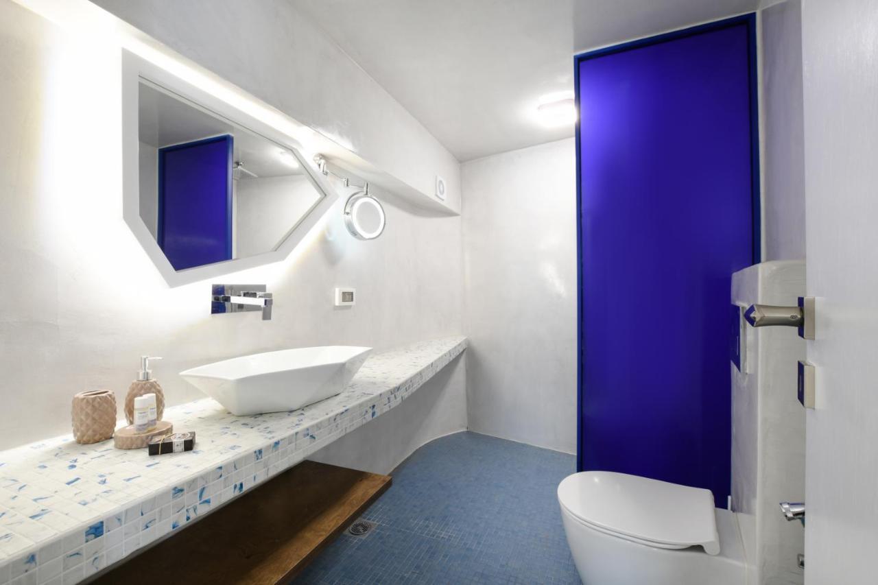 Blue White Residence Monólithos Exteriér fotografie